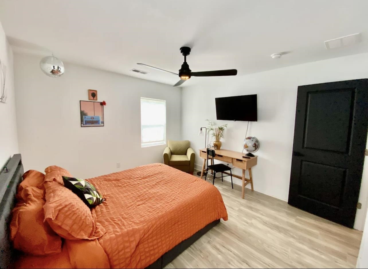 84 North Holmes Street Memphis, TN 38111 - Photo 5 of 18 Bedroom featuring light wood-style flooring and ceiling fan