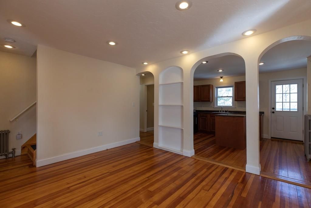 22 Gordon Street Worcester, MA 01604 - Photo 7 of 25 Gallery Image 7