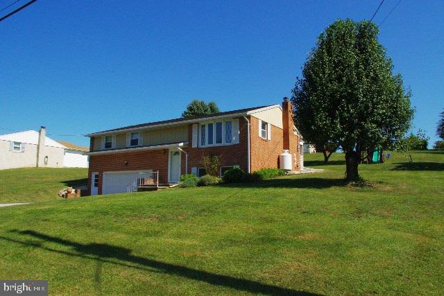 1415 Grandview Road Spring Grove, PA 17362 - Photo 2 of 34 Gallery Image 2