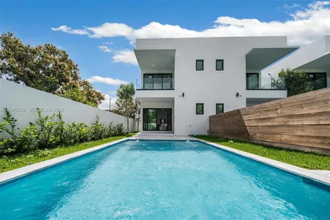 $1,495,000 | 2939 Southwest 21st Street, Miami, FL 33145