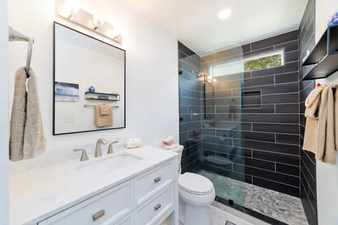 $1,890,000 | 73-4385 Holoholo Street, Kailua-Kona, HI 96740