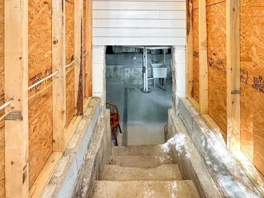 2350 Old Spring Road Smyrna, GA 30080 - Photo 21 of 26 a view of a bathroom