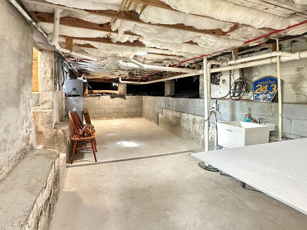 2350 Old Spring Road Smyrna, GA 30080 - Photo 22 of 26 a view of a room with racks