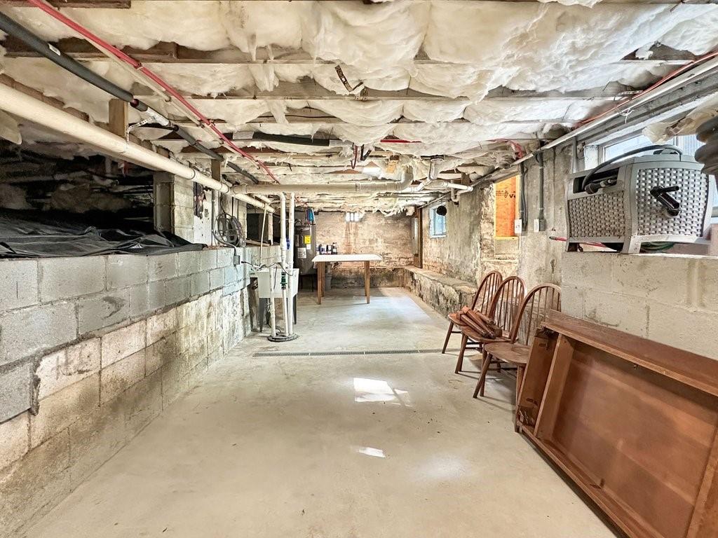 2350 Old Spring Road Smyrna, GA 30080 - Photo 23 of 26 a view of a room with furniture