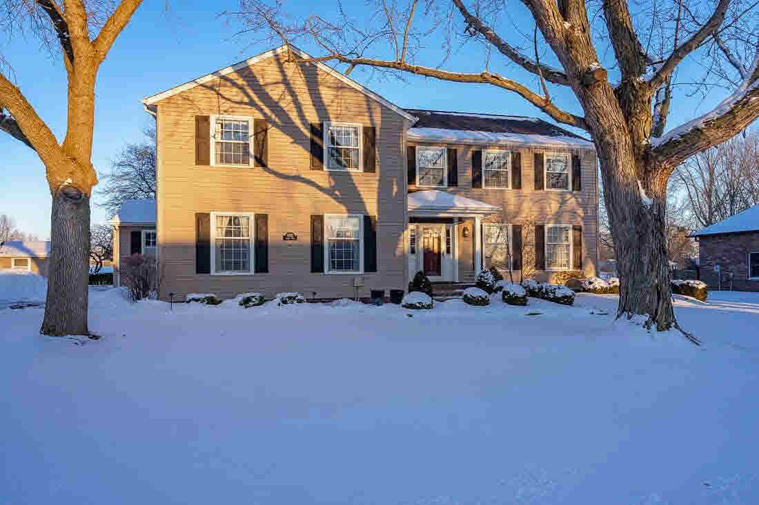 6535 James Road Bettendorf, IA 52722 - Photo 1 of 24 Gallery Image 1
