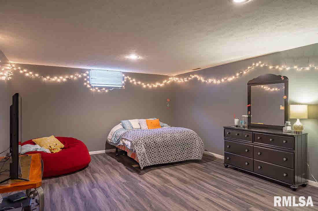 6535 James Road Bettendorf, IA 52722 - Photo 24 of 24 Gallery Image 24