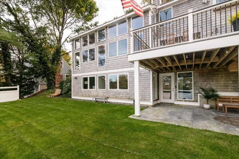 $1,250,000 | 255 Elm Street, Marshfield, MA 02050