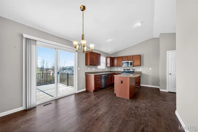 $312,700 | 157 Sweetgum Drive, Troy, MO 63379