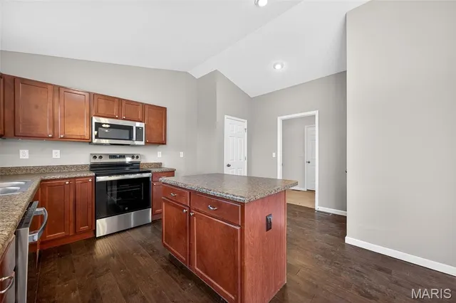 $312,700 | 157 Sweetgum Drive, Troy, MO 63379