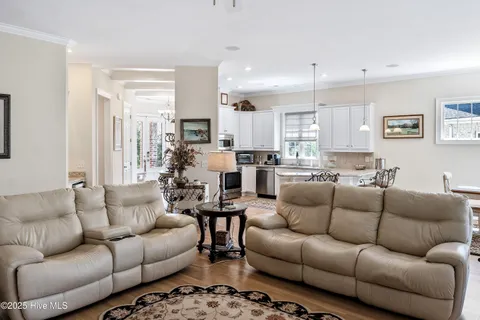 $800,000 | 571 Windstar Lane, Wilmington, NC 28411