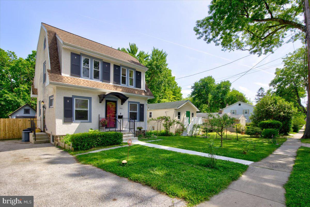 901 Beechwood Road Havertown, PA 19083 - Photo 3 of 30 Gallery Image 3