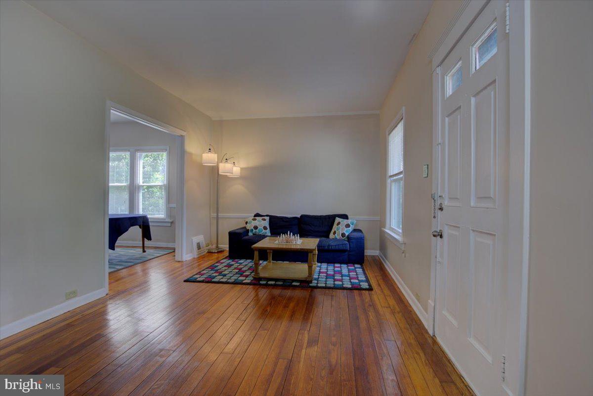 901 Beechwood Road Havertown, PA 19083 - Photo 6 of 30 Gallery Image 6