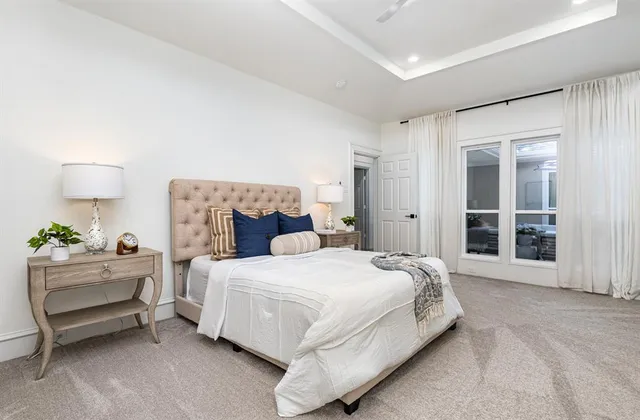 $960,000 | 6402 Lakewood Boulevard, Dallas, TX 75214