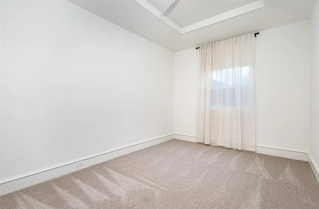 $960,000 | 6402 Lakewood Boulevard, Dallas, TX 75214