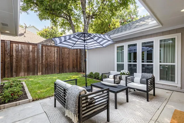 $960,000 | 6402 Lakewood Boulevard, Dallas, TX 75214