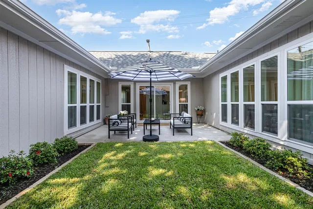 $960,000 | 6402 Lakewood Boulevard, Dallas, TX 75214