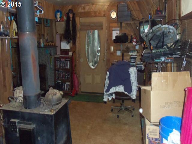 3671 Paul Partlow Road Hood River, OR 97031 - Photo 3 of 9 Gallery Image 3