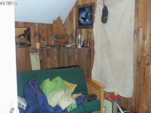 3671 Paul Partlow Road Hood River, OR 97031 - Photo 5 of 9 Gallery Image 5