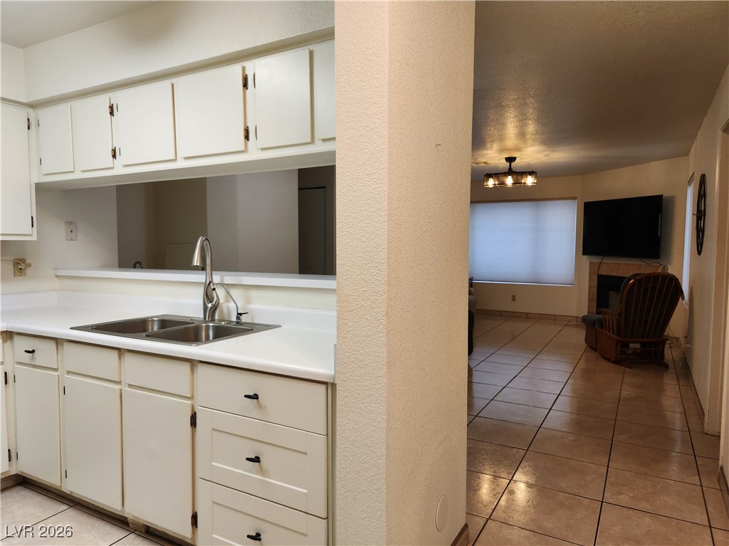 2016 Mesquite Lane, Unit 104 Laughlin, NV 89029 - Photo 3 of 24 View from entry