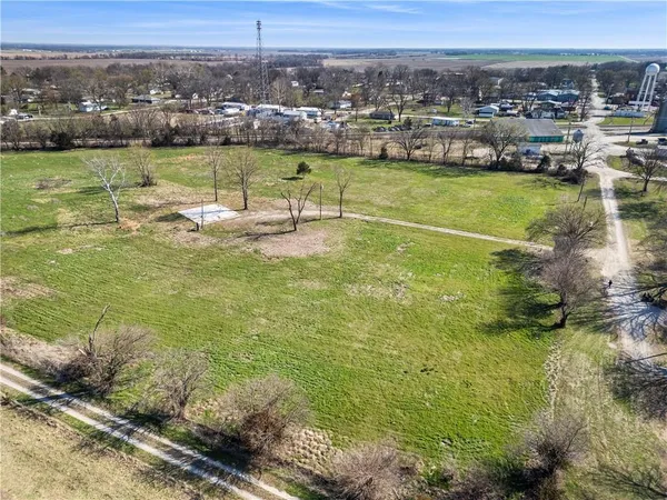 $93,500 | 309 North 5th Street, Walker, MO 64790