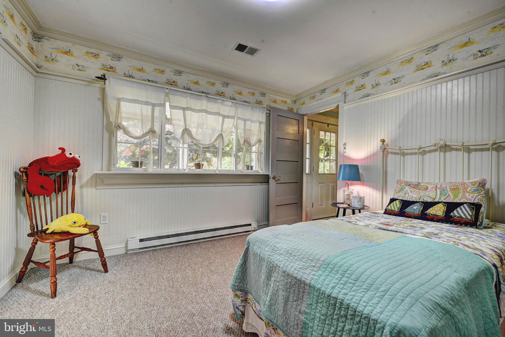 35112 Bloomfield Road Round Hill, VA 20141 - Photo 39 of 41 One of Two Secondary Bedrooms
