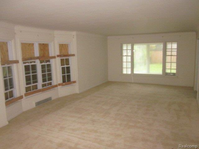 19605 Renfrew Road Detroit, MI 48221 - Photo 15 of 20 Living Room