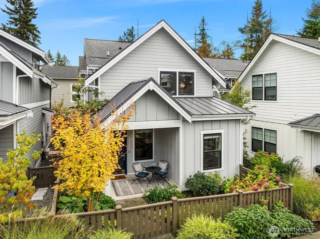 $930,500 | 22773 Southeast 14th Court, Unit 10, Sammamish, WA 98075