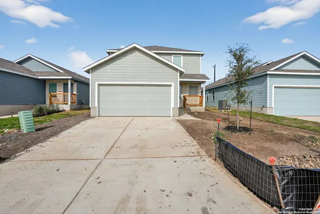 $800 | 1451 Neria Loop, San Antonio, TX 78224