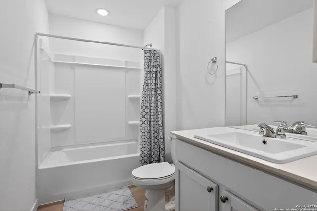 $800 | 1451 Neria Loop, San Antonio, TX 78224