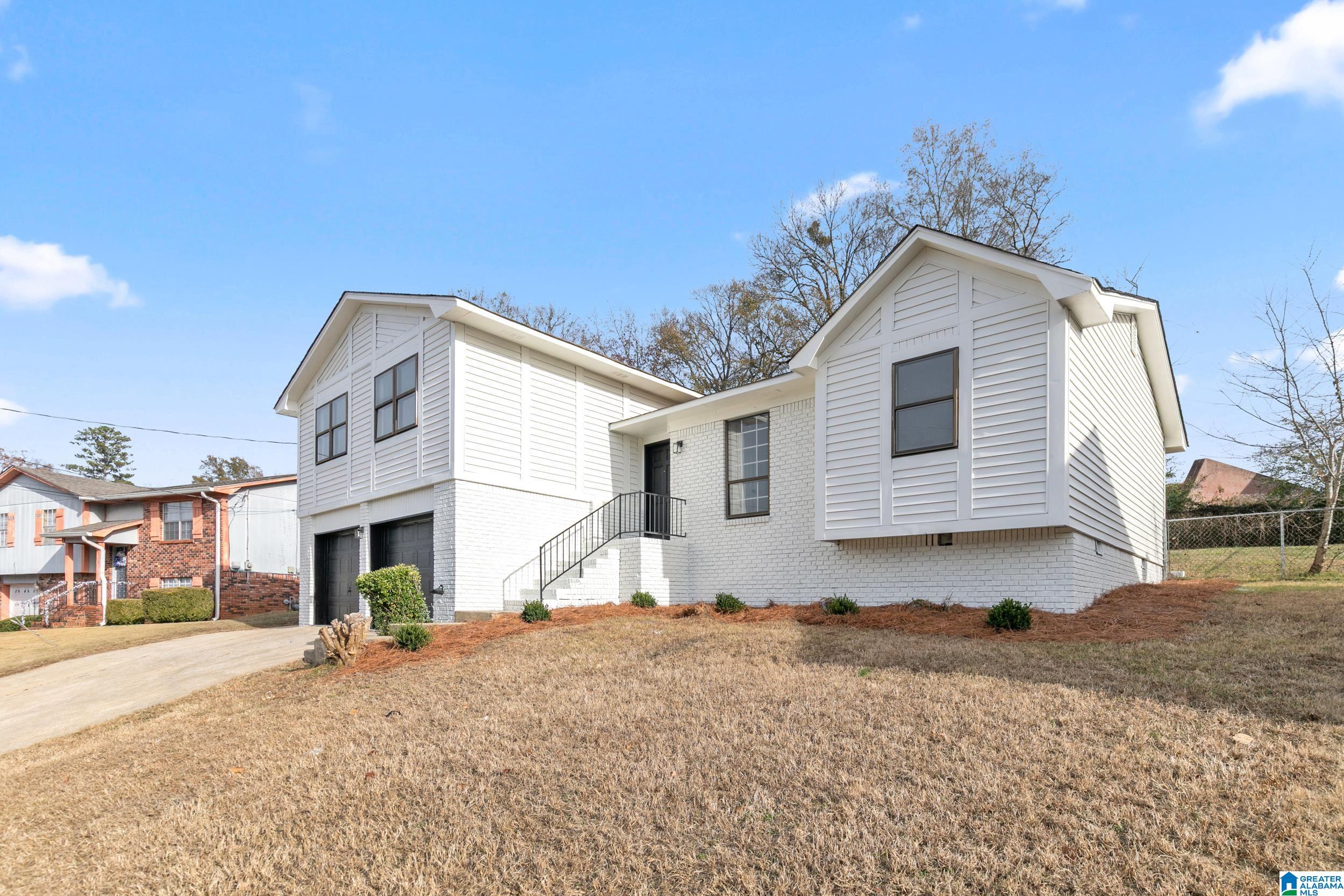 13 Royal Coach Circle Bessemer, AL 35022 - Photo 3 of 34