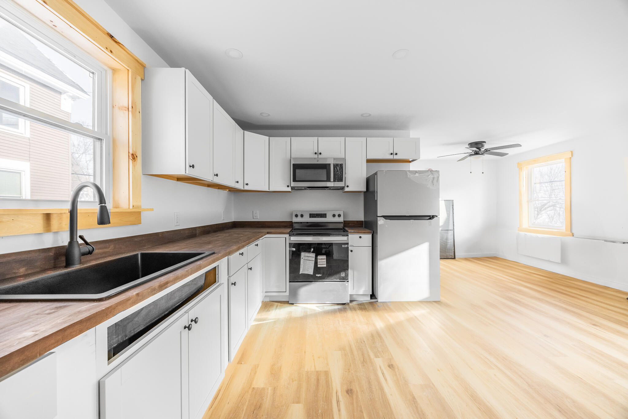 2 Highland Avenue Bangor, ME 04401 - Photo 7 of 29 Apt 1-11