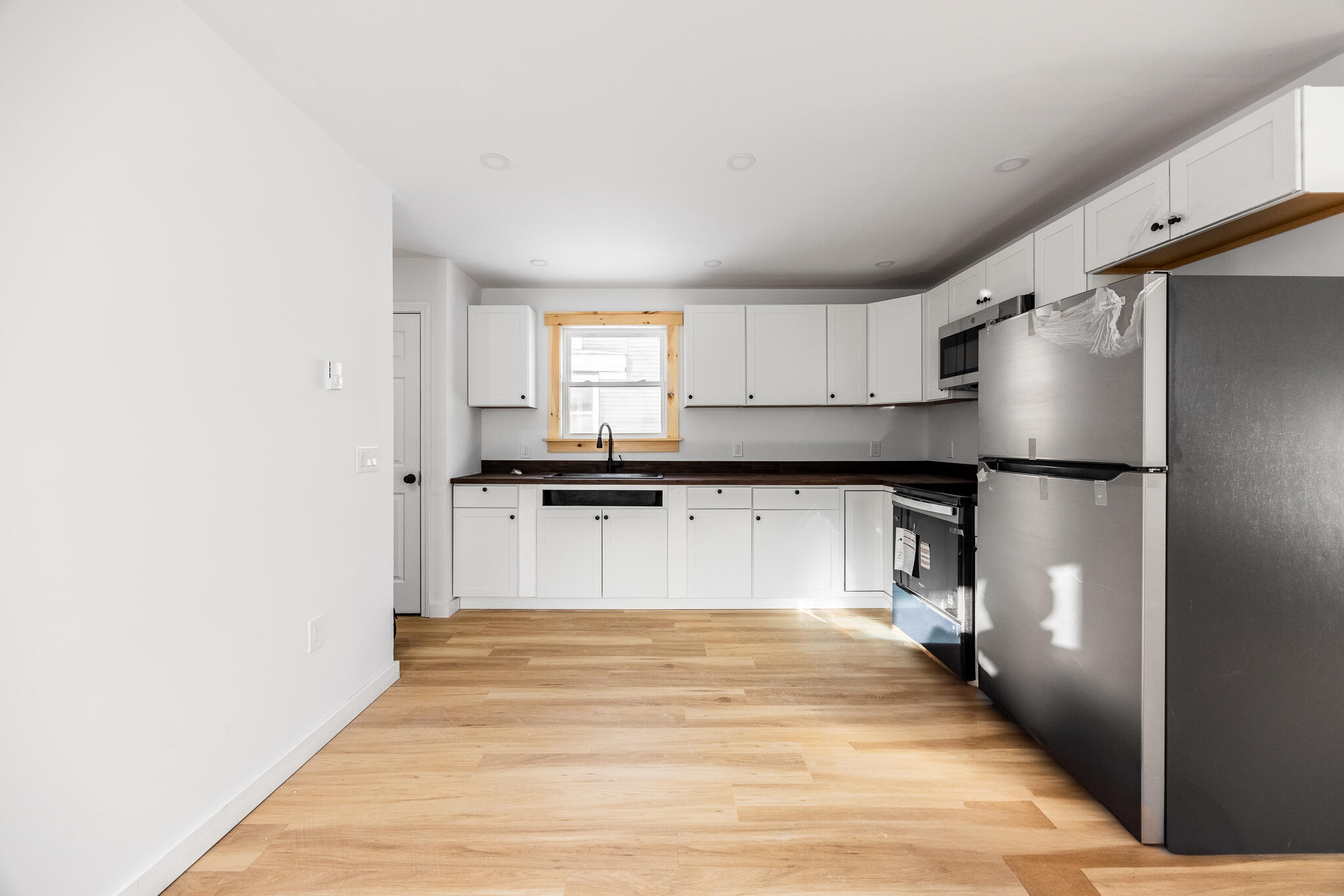 2 Highland Avenue Bangor, ME 04401 - Photo 8 of 29 Apt 1-10