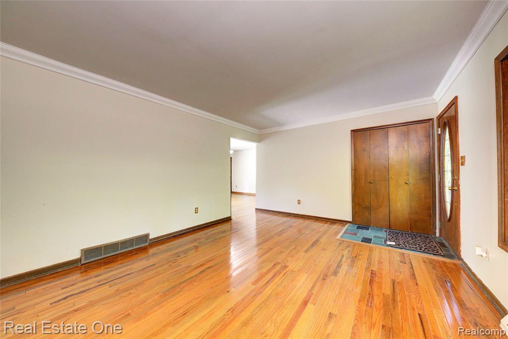 3125 West Commerce Road Milford, MI 48380 - Photo 7 of 63 Gallery Image 7