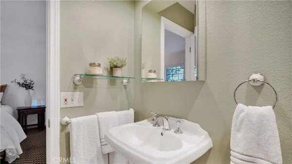 $1,450,000 | 65 Pinewood, Unit 33, Irvine, CA 92604