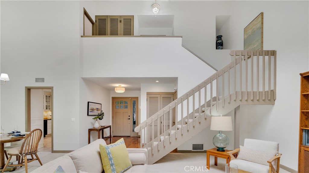 65 Pinewood, Unit 33 Irvine, CA 92604 - Photo 6 of 41 2 story ceilings