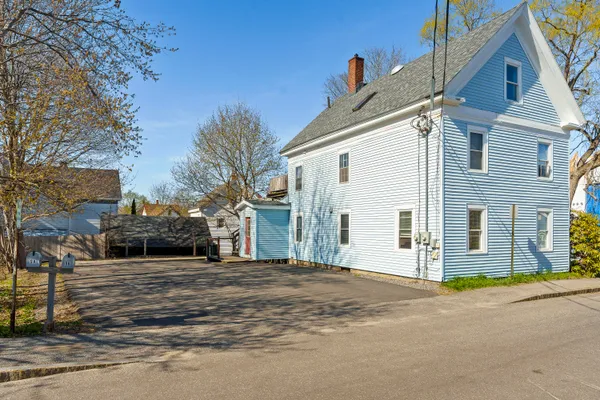 $440,000 | 9 Pleasant Street, Bath, ME 04530
