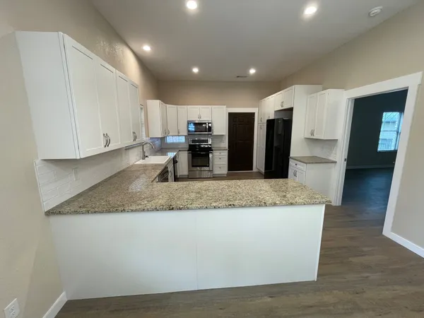 $2,000 | 17503 East Darleen Drive, Unit GUEST, Leander, TX 78641