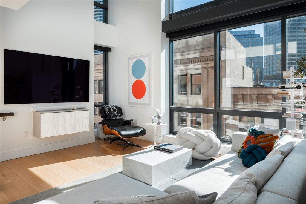 45 Province Street, Unit 910 Boston, MA 02108 - Photo 5 of 26