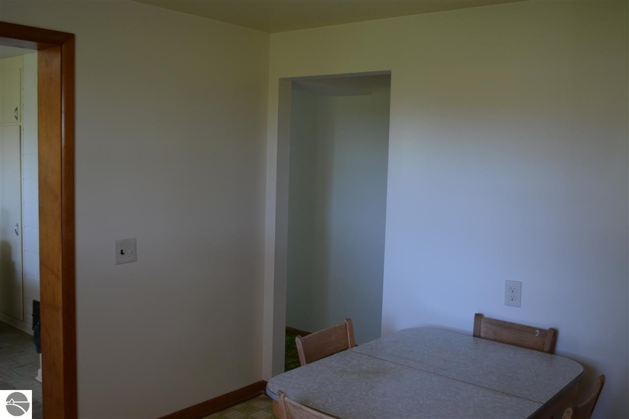 4231 West Remus Road Mount Pleasant, MI 48858 - Photo 15 of 41 1785323-14.JPG