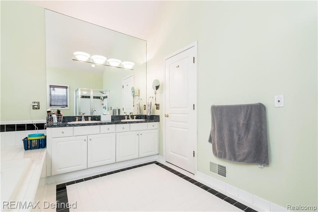 3085 Wilmington Court Rochester Hills, MI 48309 - Photo 20 of 45