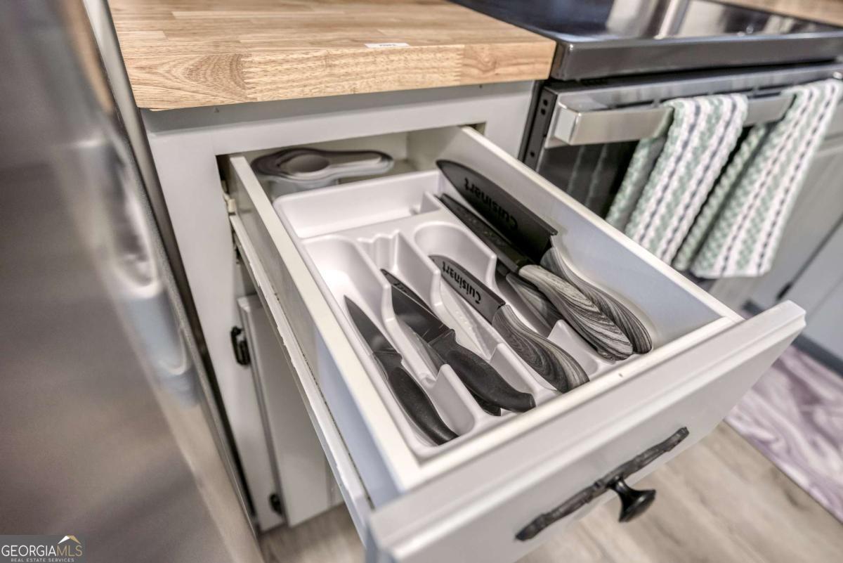 1426 Raintree Drive Southwest Snellville, GA 30078 - Photo 18 of 37