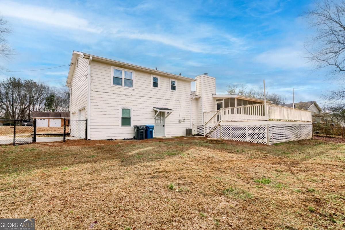 1426 Raintree Drive Southwest Snellville, GA 30078 - Photo 4 of 37