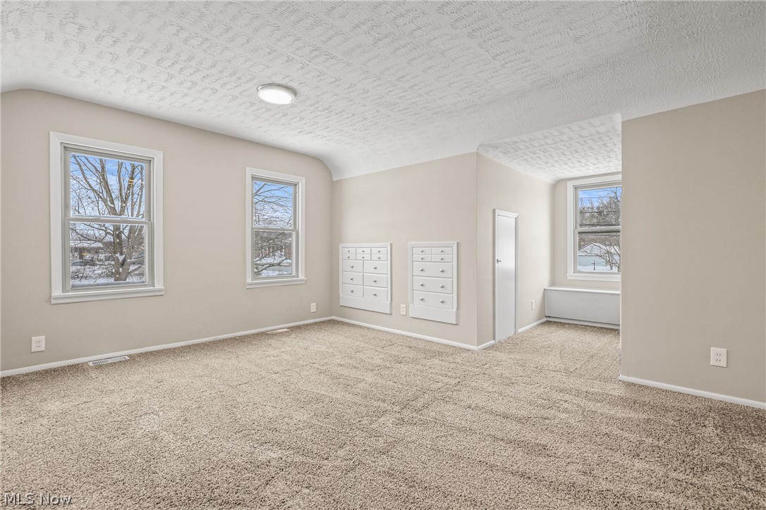 5527 Wilson Mills Road Cleveland, OH 44143 - Photo 18 of 34