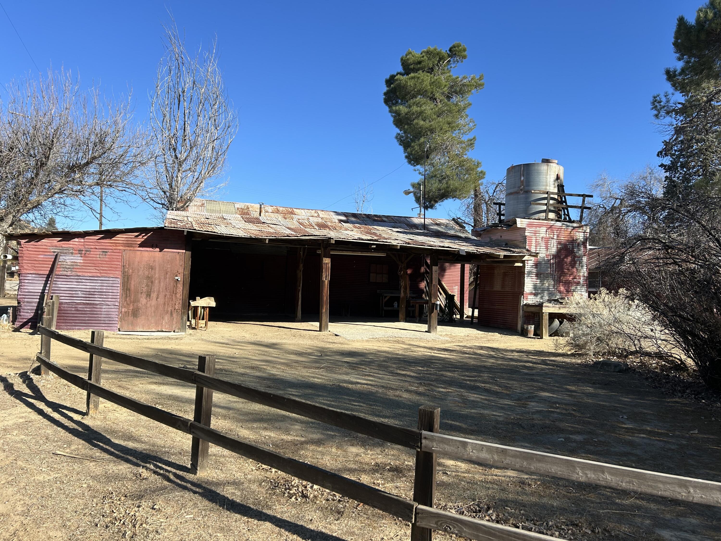 28511 Maricopa Highway Maricopa, CA 93252 - Photo 36 of 62 Carport & Workshop