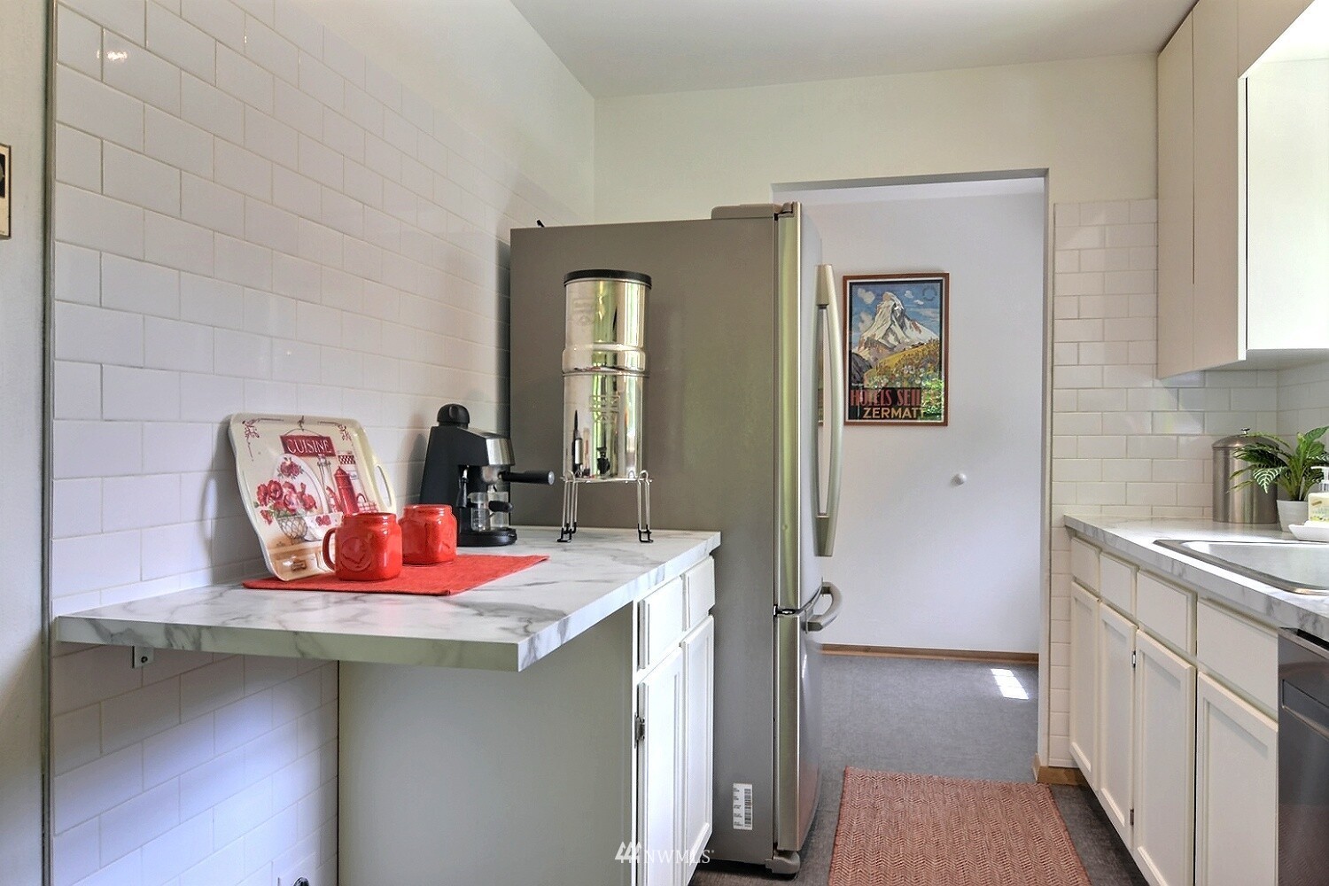 800 Southwest J H Road Port Orchard, WA 98367 - Photo 5 of 40 Gallery Image 5