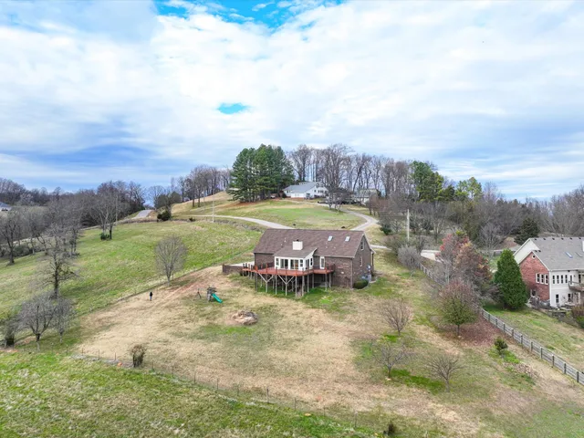 $650,000 | 850 Hillwood Drive South, Lewisburg, TN 37091