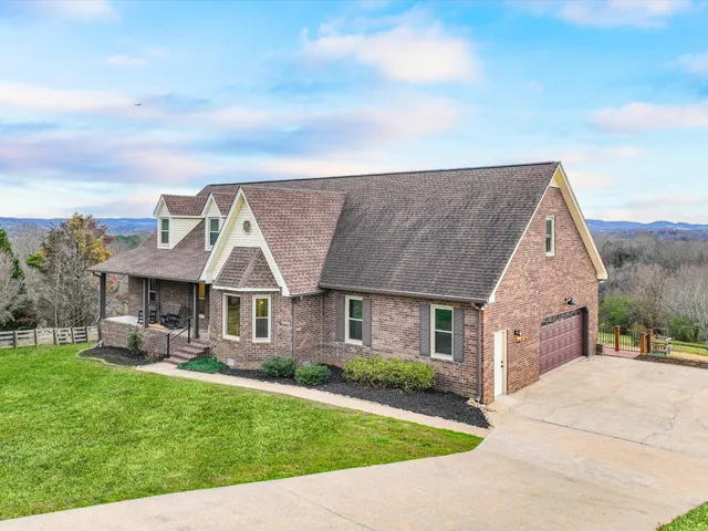 $650,000 | 850 Hillwood Drive South, Lewisburg, TN 37091
