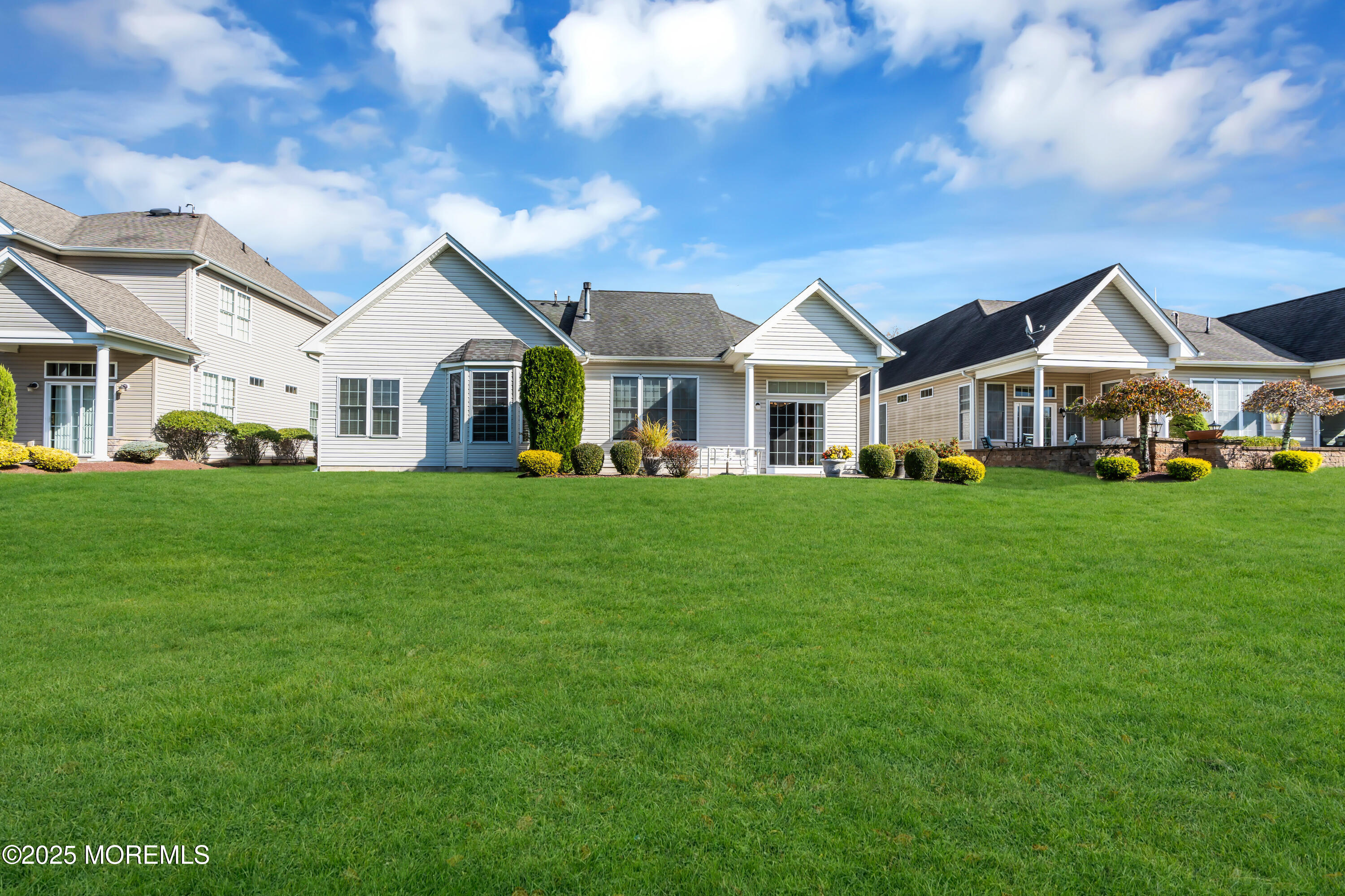 4 Exeter Drive Freehold, NJ 07728 - Photo 11 of 54 052_dsc04336-1_422