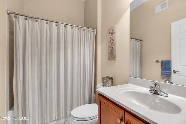 $709,000 | 4 Exeter Drive, Freehold, NJ 07728