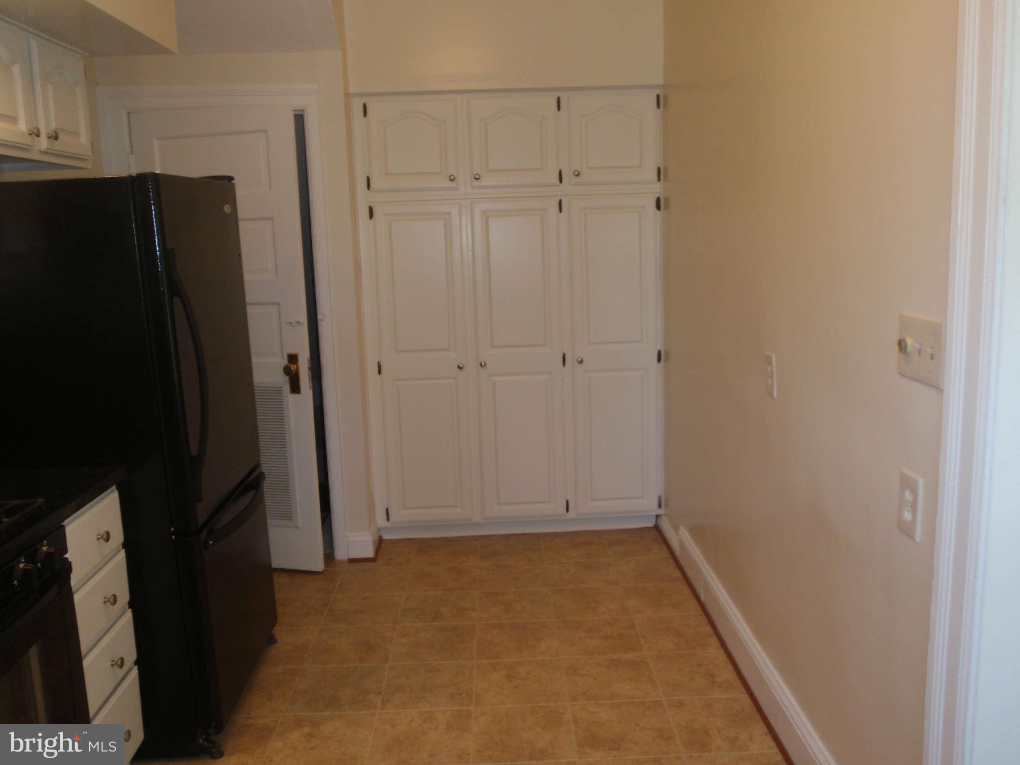 1860 Park Road Northwest Washington, DC 20010 - Photo 11 of 29 Kitchen